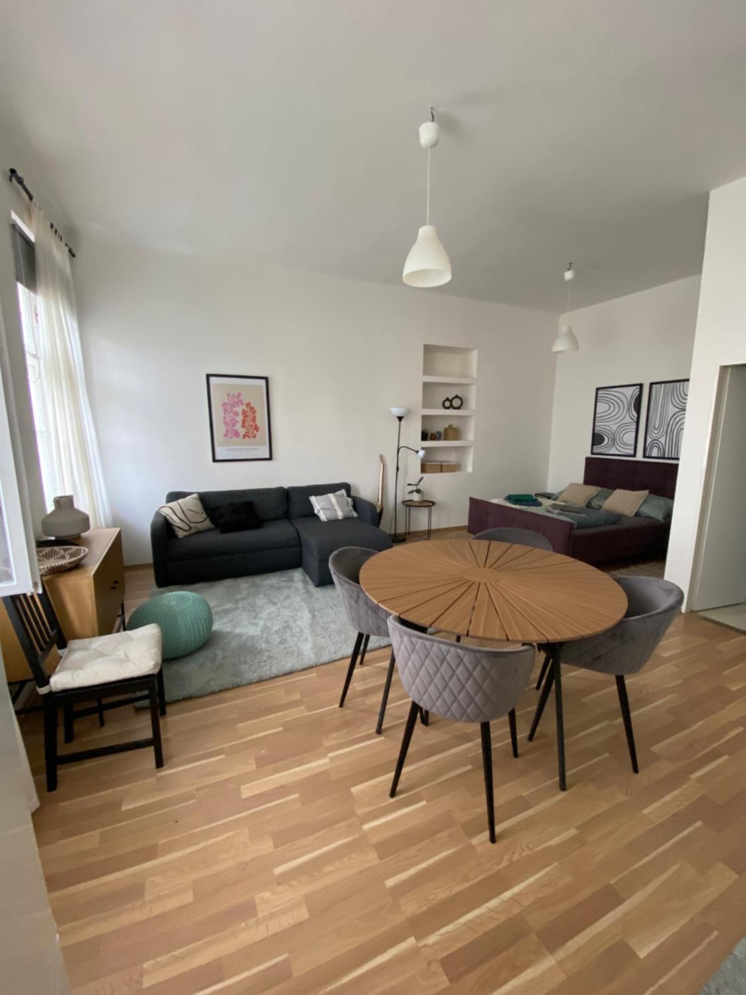 Roomy Apartment Close To Palmovka Praga Exterior foto
